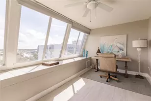 1255 E Peppertree Dr, Sarasota, FL 34242 - Photo 16