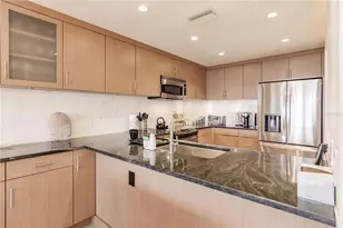 1255 E Peppertree Dr, Sarasota, FL 34242 - Photo 6