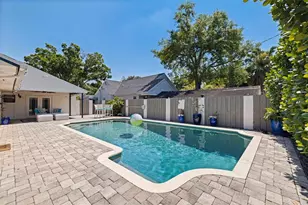 1610 14th St N, Saint Petersburg, FL 33704 - Photo 32