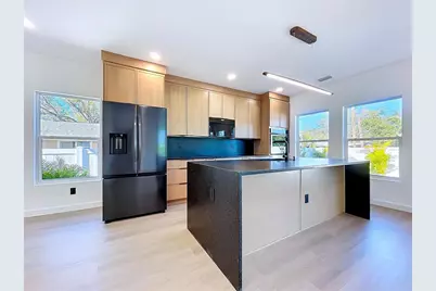 4613 Queensboro Avenue S, Saint Petersburg, FL 33711 - Photo 16