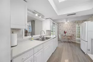 14280 86th Terrace, Seminole, FL 33776 - Photo 16