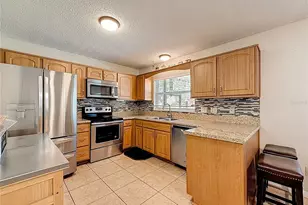 1210 Crossbow Ln, Tarpon Springs, FL 34689 - Photo 8