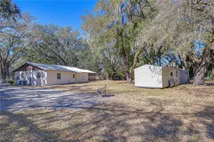2002 E Willow Dr, Plant City, FL 33566 - Photo 38