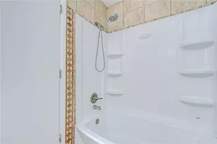 2002 E Willow Dr, Plant City, FL 33566 - Photo 20