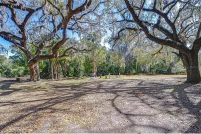 2002 E Willow Dr, Plant City, FL 33566 - Photo 48