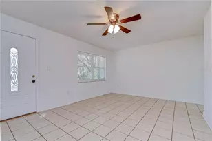 2002 E Willow Dr, Plant City, FL 33566 - Photo 12