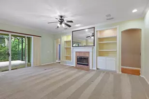 15239 Kestrelrise Dr, Lithia, FL 33547 - Photo 8