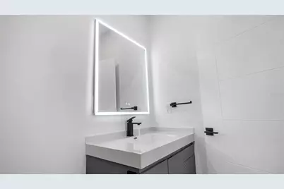 2118 4th Street, Saint Petersburg, FL 33705 - Photo 18