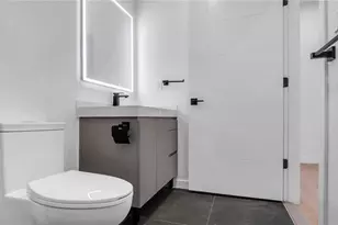 2118 4th St, Saint Petersburg, FL 33705 - Photo 44