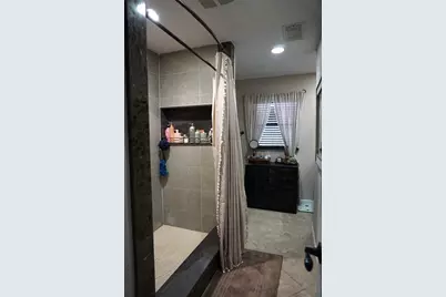 2300 37th Avenue N, Saint Petersburg, FL 33713 - Photo 14