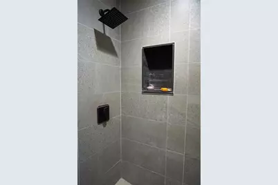 2300 37th Avenue N, Saint Petersburg, FL 33713 - Photo 18