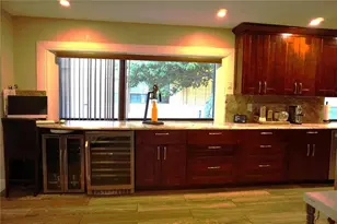 2300 37th Ave N, Saint Petersburg, FL 33713 - Photo 8