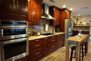 2300 37th Ave N, Saint Petersburg, FL 33713 - Photo 6