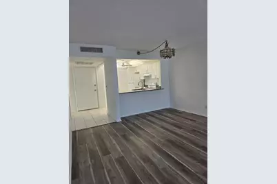 14130 Rosemary Lane #2208, Largo, FL 33774 - Photo 4