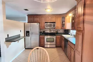 5700 30th Ave N, Saint Petersburg, FL 33710 - Photo 4