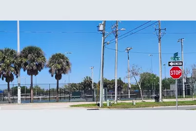 5700 30th Avenue N, Saint Petersburg, FL 33710 - Photo 26