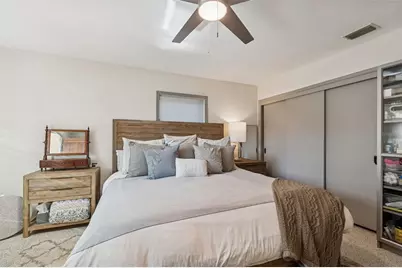 2000 Serpentine Circle S, Saint Petersburg, FL 33712 - Photo 56