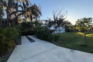 2559 Rainbow Dr, Fort Pierce, FL 34981 - Photo 6