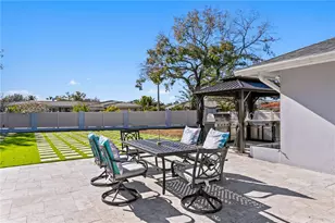 900 31st Ave NE, Saint Petersburg, FL 33704 - Photo 46