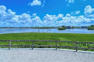 6047 E Peppertree Way, Sarasota, FL 34242 - Photo 2