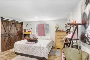 9040 Lunar Ln, Port Richey, FL 34668 - Photo 8