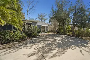 1301 N Lotus Dr, Dunedin, FL 34698 - Photo 46