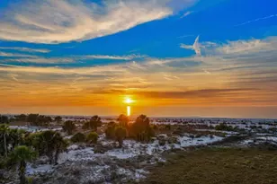 1040 Eldorado Ave, Clearwater Beach, FL 33767 - Photo 4