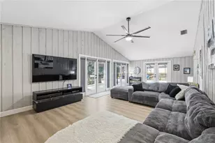 49 Valencia Cir, Safety Harbor, FL 34695 - Photo 10