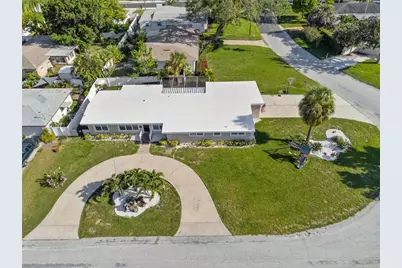 327 Sunny Lane, Belleair, FL 33756 - Photo 48