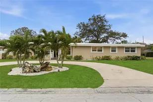 327 Sunny Ln, Belleair, FL 33756 - Photo 56