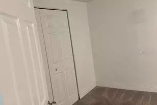 8518 Woodlake Dr, Tampa, FL 33615 - Photo 20