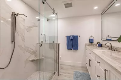 6042 W Peppertree Way #224B, Sarasota, FL 34242 - Photo 20