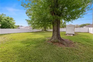 2937 Delrose Dr N, Lakeland, FL 33805 - Photo 18