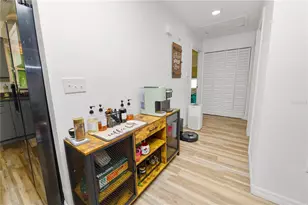 2937 Delrose Dr N, Lakeland, FL 33805 - Photo 10