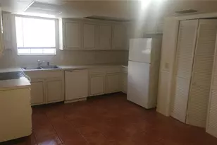 14460 Reuter Strasse Cir, Tampa, FL 33613 - Photo 2