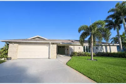 615 Harbor Island, Clearwater Beach, FL 33767 - Photo 2