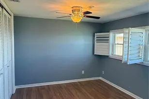 615 Harbor Is, Clearwater Beach, FL 33767 - Photo 12