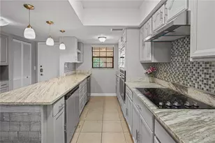 1750 Belleair Forest Dr, Belleair, FL 33756 - Photo 4