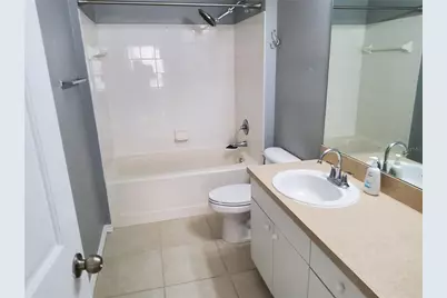 4333 Bayside Village Drive #224, Tampa, FL 33615 - Photo 8