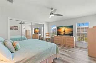 514 Mt Oak Ave NE, Saint Petersburg, FL 33702 - Photo 26