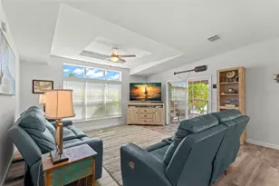 514 Mt Oak Ave NE, Saint Petersburg, FL 33702 - Photo 12