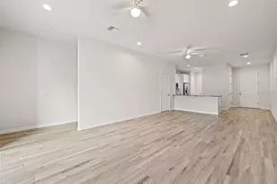 1950 Lake Ridge Blvd, Clearwater, FL 33763 - Photo 18