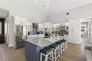 7966 1st Ave S, Saint Petersburg, FL 33707 - Photo 6