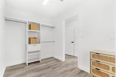 380 Colony Point Road S, Saint Petersburg, FL 33705 - Photo 32