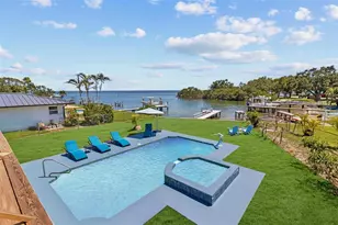 380 Colony Point Rd S, Saint Petersburg, FL 33705 - Photo 2