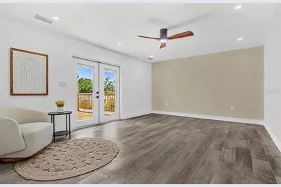 380 Colony Point Road S, Saint Petersburg, FL 33705 - Photo 28
