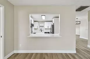 1805 Butterfly Pl, Sun City Center, FL 33573 - Photo 8