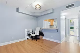 2862 Somerset Park Dr, Tampa, FL 33613 - Photo 6