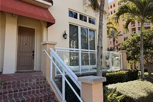 525 Mandalay Ave, Clearwater Beach, FL 33767 - Photo 4