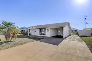 708 Tam O Shanter Ave, Sun City Center, FL 33573 - Photo 28